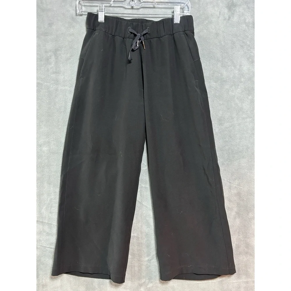Lululemon Women Black Mid Rise Wide Leg Cropped Pull On Pants Size 2 Boho